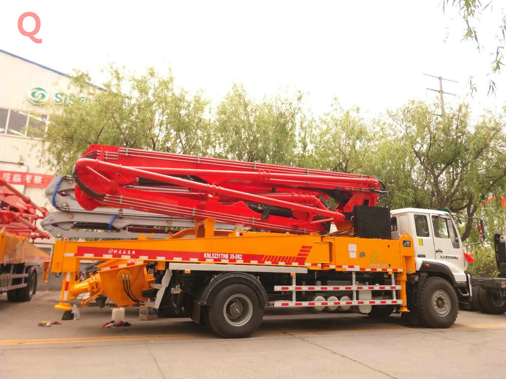 天泵，小型泵車，小型混凝土泵車
