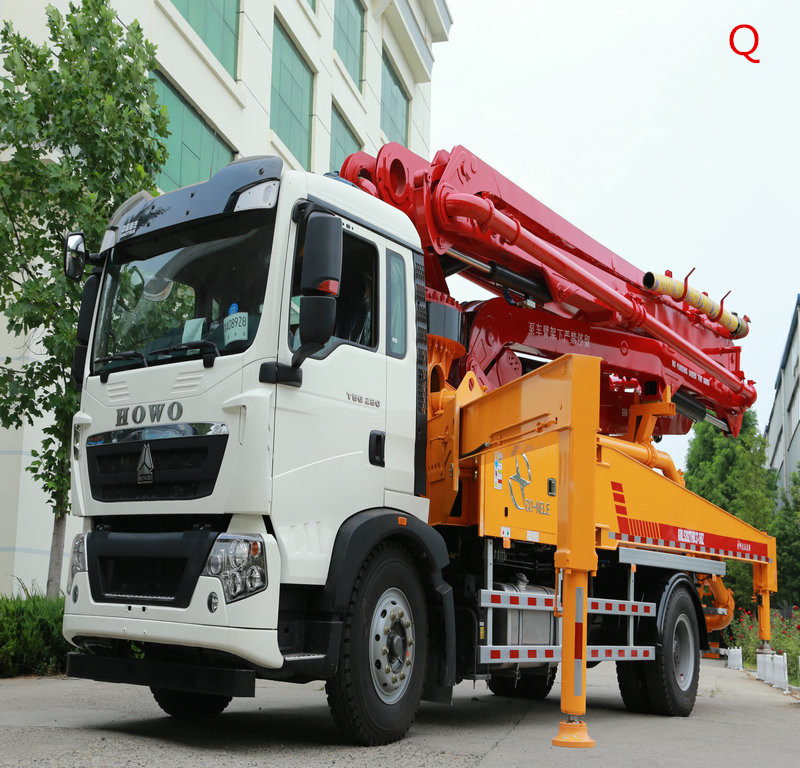 小型混凝土泵車，天泵，小型泵車價格